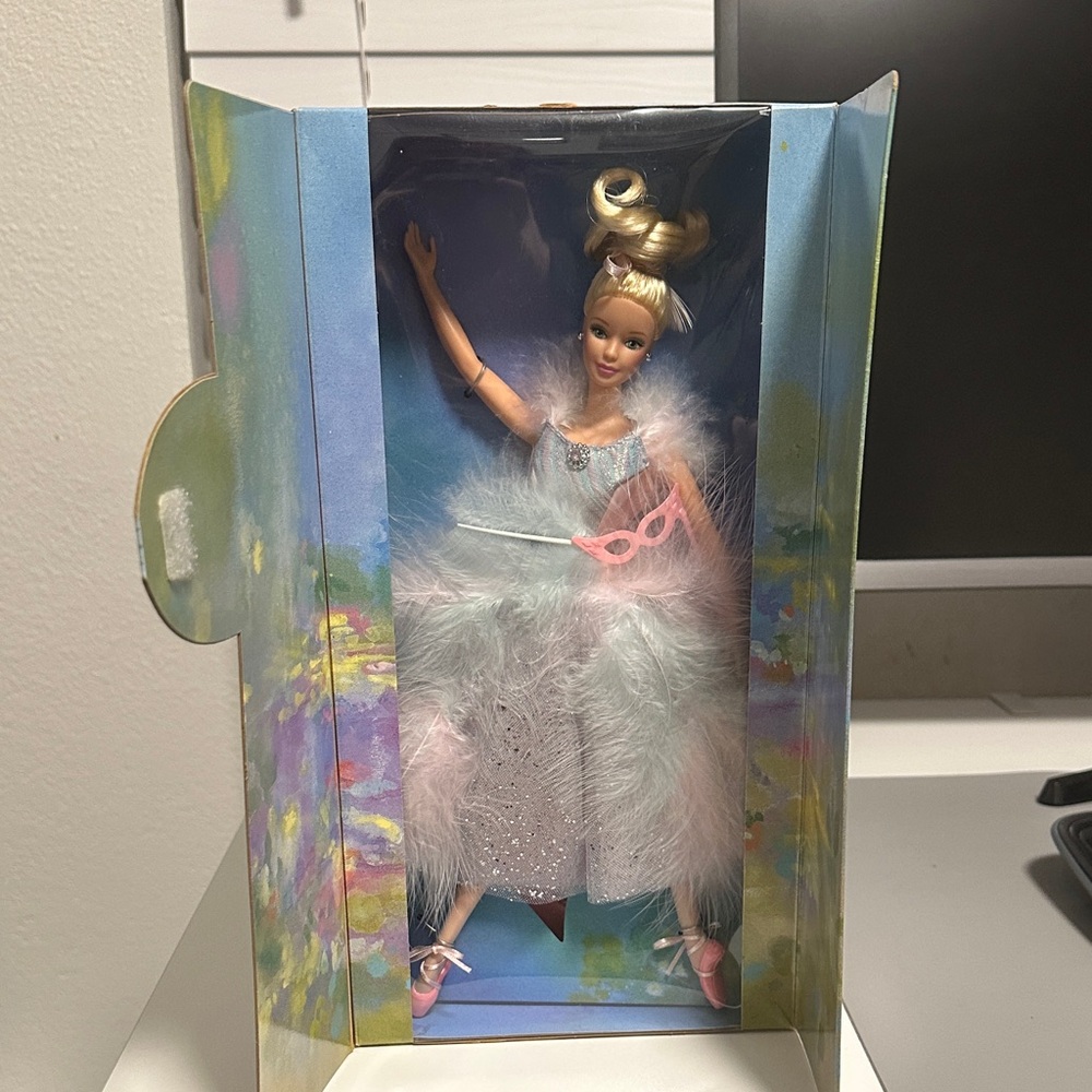 2000 Masquerade Ballet Barbie Mattel NIB Elegant Doll in Feather and Pink Outfit
